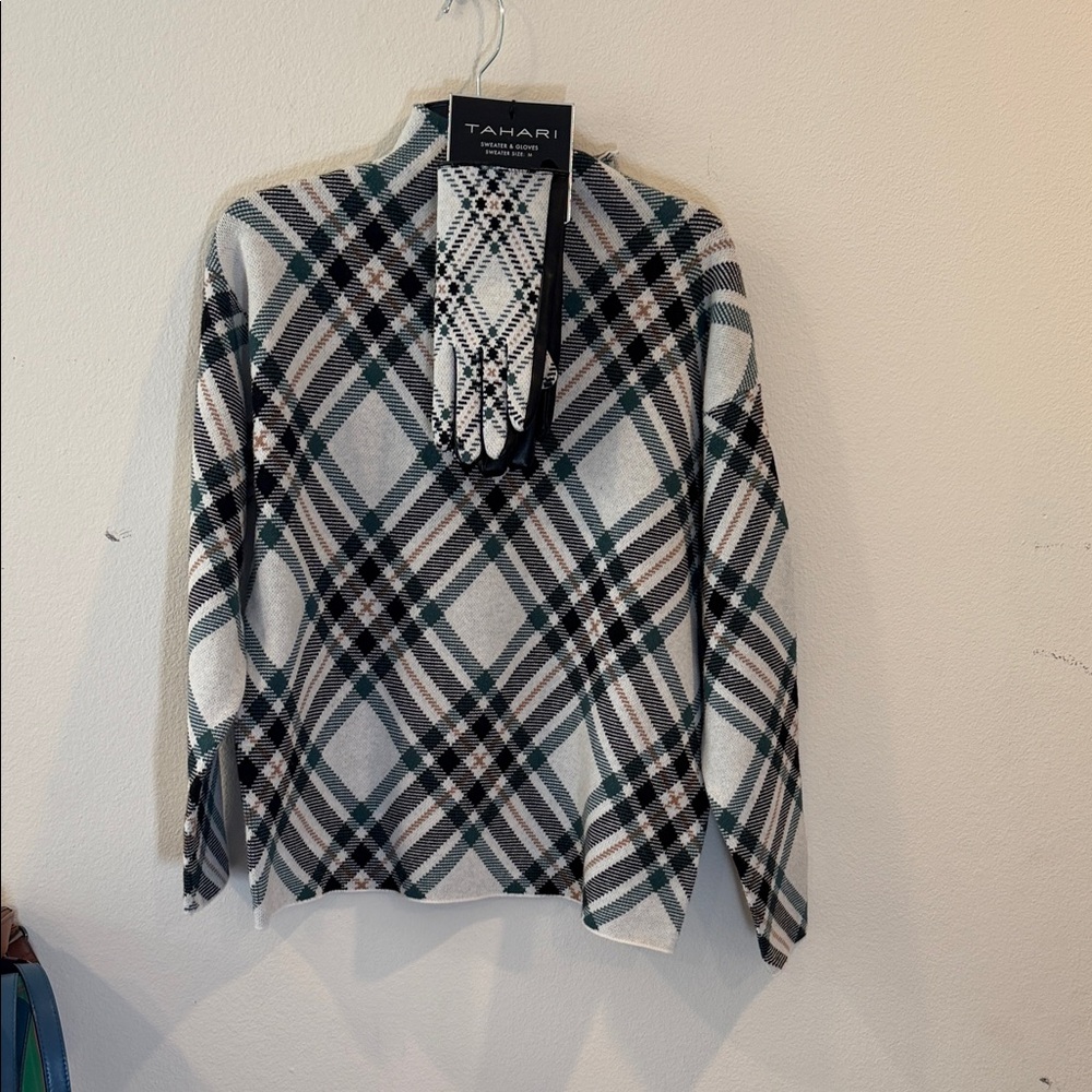 Tahari Checkered Knit Top with Gloves